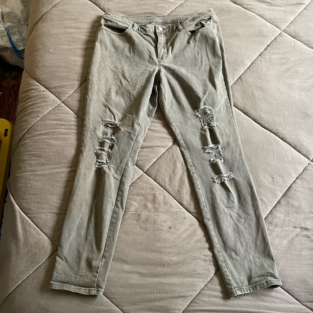 a.n.a. Distressed Green Jeggings Size 14